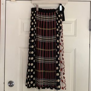 Zara wrap skirt size XS